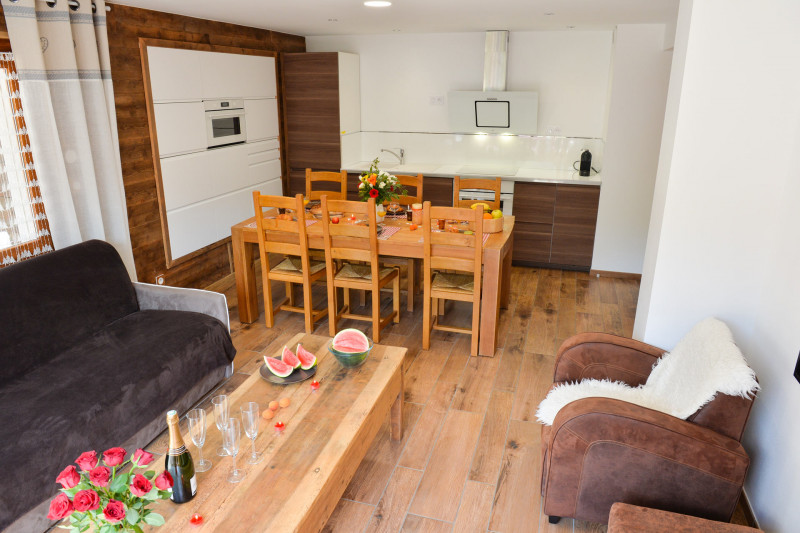 SALON - CHALET LES GENTIANES APPARTEMENT 2 - VALLOIRE CENTRE SALON - CHALET LES GENTIANES APPARTEMENT 2 - VALLOIRE CENTRE