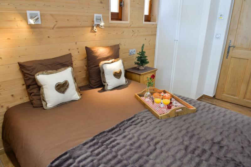 CHAMBRE - CHALET LES GENTIANES APPARTEMENT 2 - VALLOIRE CENTRE CHAMBRE - CHALET LES GENTIANES APPARTEMENT 2 - VALLOIRE CENTRE