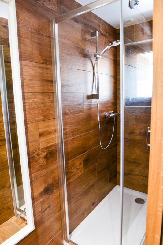 SALLE D'EAU - CHALET LES GENTIANES APPARTEMENT 2 - VALLOIRE CENTRE SALLE D'EAU - CHALET LES GENTIANES APPARTEMENT 2 - VALLOIRE CENTRE