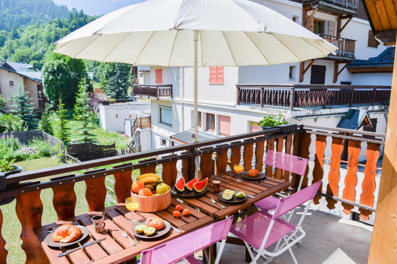 BALCON - CHALET LES GENTIANES APPARTEMENT 2 - VALLOIRE CENTRE BALCON - CHALET LES GENTIANES APPARTEMENT 2 - VALLOIRE CENTRE