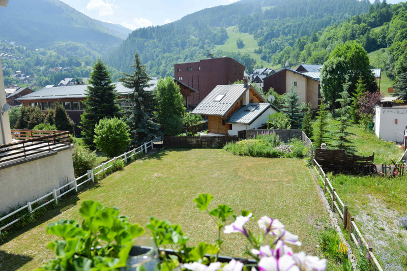JARDIN - CHALET LES GENTIANES APPARTEMENT 2 - VALLOIRE CENTRE JARDIN - CHALET LES GENTIANES APPARTEMENT 2 - VALLOIRE CENTRE