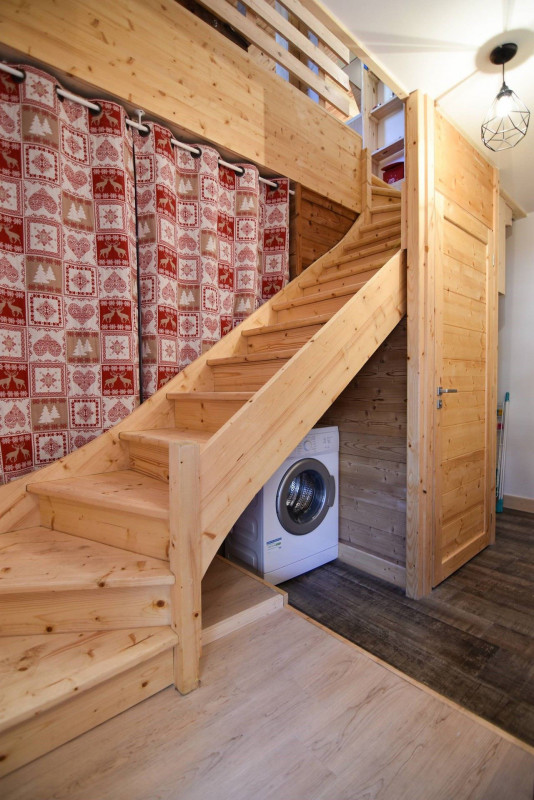 ESCALIER- APPARTEMENT MAISON D'ANGELINE 6 - VALLOIRE CENTRE ESCALIER- APPARTEMENT MAISON D'ANGELINE 6 - VALLOIRE CENTRE