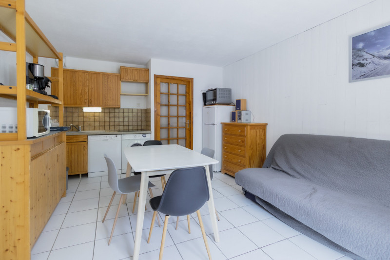 SALON - APPARTEMENT TIGNY 26 - VALLOIRE CENTRE - VALLOIRE RESERVATIONS SALON - APPARTEMENT TIGNY 26 - VALLOIRE CENTRE - VALLOIRE RESERVATIONS