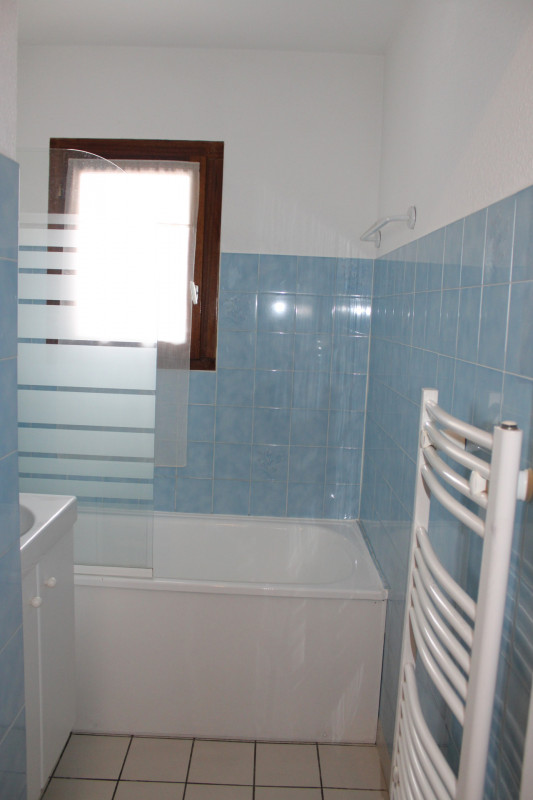 SALLE DE BAIN - APPARTEMENT TIGNY 30 - VALLOIRE CENTRE SALLE DE BAIN - APPARTEMENT TIGNY 30 - VALLOIRE CENTRE