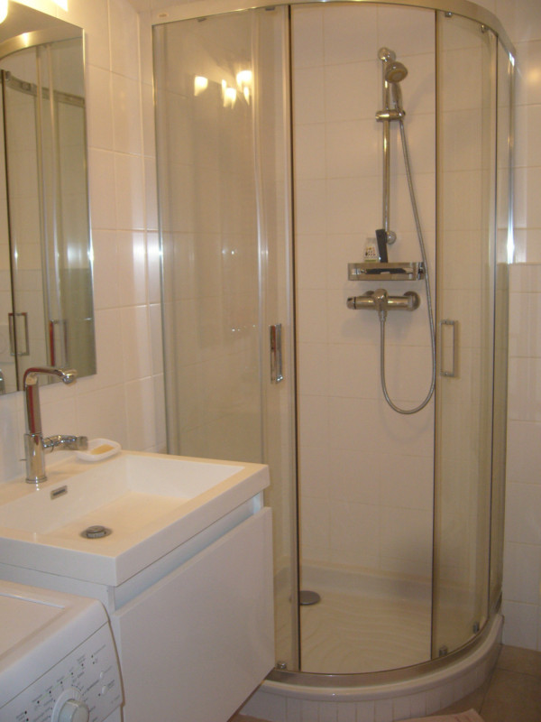 SALLE D'EAU - APPARTEMENT OLVERA RDJ - VALLOIRE LA BORGE - VALLOIRE RESERVATIONS SALLE D'EAU - APPARTEMENT OLVERA RDJ - VALLOIRE LA BORGE - VALLOIRE RESERVATIONS