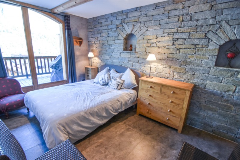 _lv_images__lot_0090070385_07_22543502