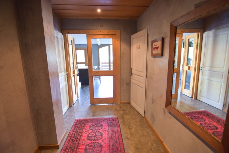 _lv_images__lot_0090070385_11_22543505