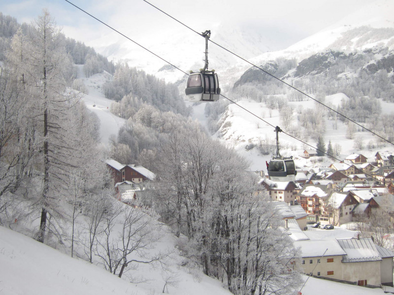 VUE HIVER - GENTIANE 300 APPARTEMENT HAMEAU DE LA VALLEE D'OR - LES CHARBONNIERES VALLOIRE