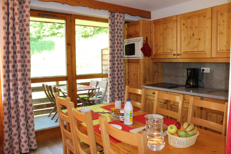 COIN REPAS - APPARTEMENT CHALETS GALIBIER 2 N° 322 - MOULIN BENJAMIN - VALLOIRE COIN REPAS - APPARTEMENT CHALETS GALIBIER 2 N° 322 - MOULIN BENJAMIN - VALLOIRE