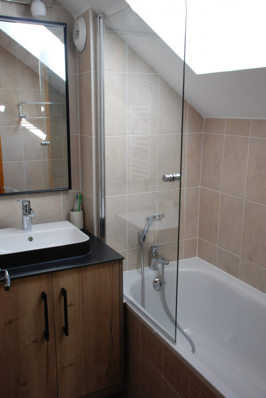 SALLE DE BAINS - APPARTEMENT CHALETS DE LA VALLEE D'OR EDELWEISS 101 - LES CHARBONNIERES VALLOIRE SALLE DE BAINS - APPARTEMENT CHALETS DE LA VALLEE D'OR EDELWEISS 101 - LES CHARBONNIERES VALLOIRE
