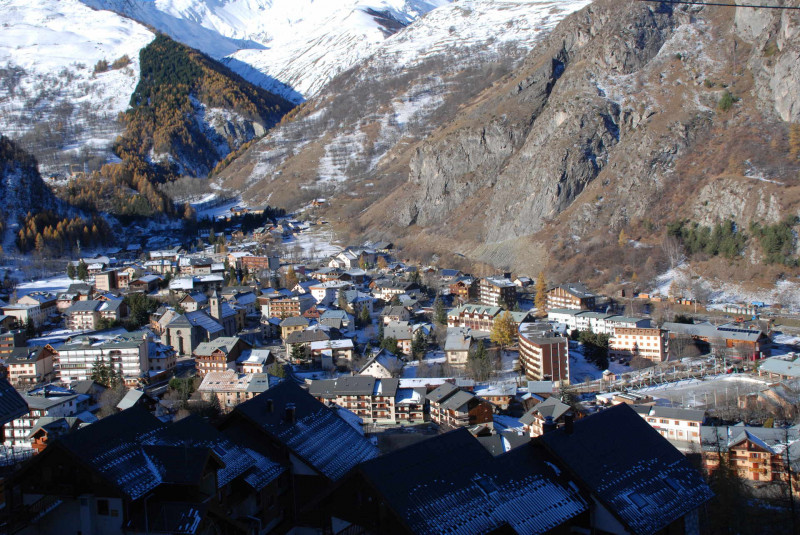 VUE SUR VALLOIRE - APPARTEMENT CHALETS DE LA VALLEE D'OR EDELWEISS 101 - LES CHARBONNIERES VALLOIRE VUE SUR VALLOIRE - APPARTEMENT CHALETS DE LA VALLEE D'OR EDELWEISS 101 - LES CHARBONNIERES VALLOIRE