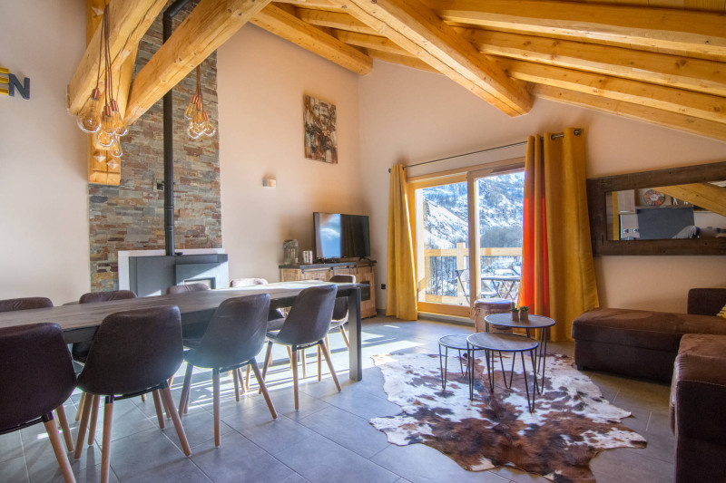 SALON - CHALET APPARTEMENT SANDEMA1 - VALLOIRE LE CRET DU SERROZ VALLOIRE - VALLOIRE RESERVATIONS SALON - CHALET APPARTEMENT SANDEMA1 - VALLOIRE LE CRET DU SERROZ VALLOIRE - VALLOIRE RESERVATIONS