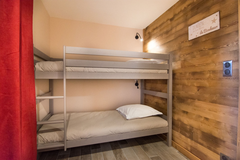 CHAMBRE - CHALET APPARTEMENT SANDEMA1 - VALLOIRE LE CRET DU SERROZ VALLOIRE CHAMBRE - CHALET APPARTEMENT SANDEMA1 - VALLOIRE LE CRET DU SERROZ VALLOIRE