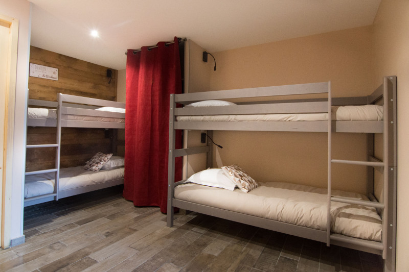 CHAMBRE - CHALET APPARTEMENT SANDEMA1 - VALLOIRE LE CRET DU SERROZ VALLOIRE CHAMBRE - CHALET APPARTEMENT SANDEMA1 - VALLOIRE LE CRET DU SERROZ VALLOIRE