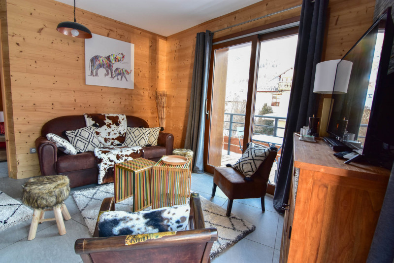 SALON - APPARTEMENT EPINETTE 101 - VALLOIRE CENTRE - VALLOIRE RESERVATIONS SALON - APPARTEMENT EPINETTE 101 - VALLOIRE CENTRE - VALLOIRE RESERVATIONS