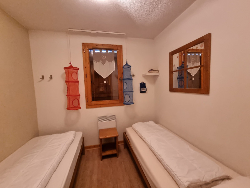 CHAMBRE - APPARTEMENT CHALETS DE LA VALLEE D'OR EDELWEISS 100 - LES CHARBONNIERES VALLOIRE CHAMBRE - APPARTEMENT CHALETS DE LA VALLEE D'OR EDELWEISS 100 - LES CHARBONNIERES VALLOIRE