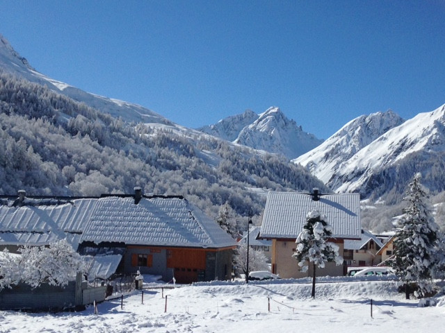 Vue hiver -Adret 10 - Valloire - Les Verneys