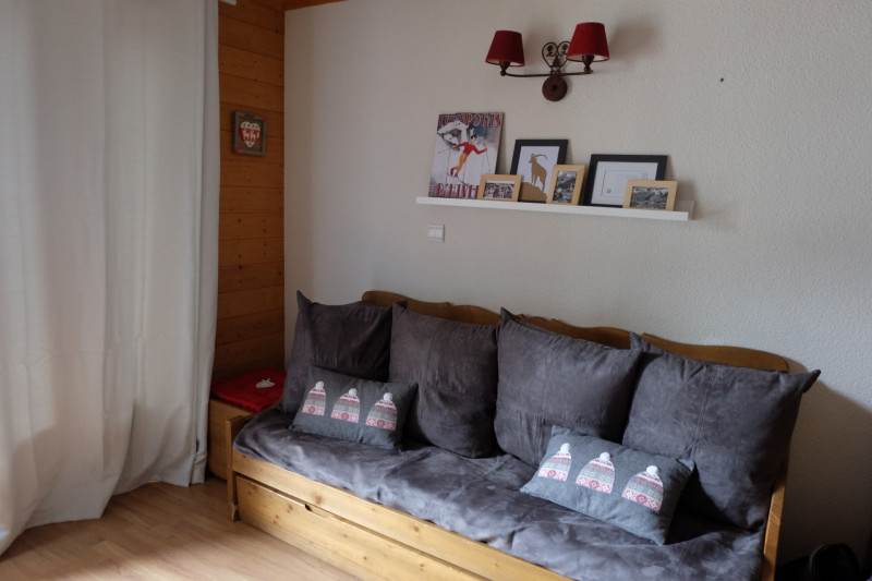 SALON - GENTIANE 302 APPARTEMENT HAMEAU DE LA VALLEE D'OR - LES CHARBONNIERES VALLOIRE VALLOIRE RESERVATIONS SALON - GENTIANE 302 APPARTEMENT HAMEAU DE LA VALLEE D'OR - LES CHARBONNIERES VALLOIRE VALLOIRE RESERVATIONS