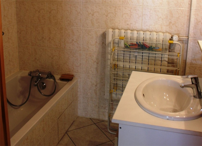 SALLE DE BAINS  - APPARTEMENT ROYAL NEIGE 12 - VALLOIRE CENTRE