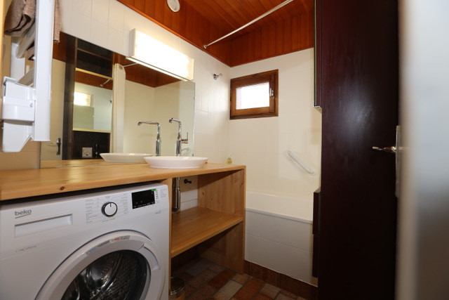 SALLE DE BAINS - VIEUX MOULIN APPARTEMENT A22 - VALLOIRE CENTRE SALLE DE BAINS - VIEUX MOULIN APPARTEMENT A22 - VALLOIRE CENTRE