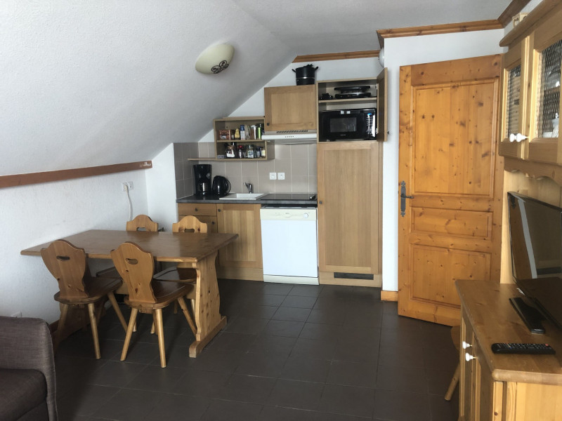 CUISINE - APPARTEMENT CHALETS DE LA VALLEE D'OR CAMPANULE 400 - LES CHARBONNIERES VALLOIRE - VALLOIRE RESERVATIONS CUISINE - APPARTEMENT CHALETS DE LA VALLEE D'OR CAMPANULE 400 - LES CHARBONNIERES VALLOIRE - VALLOIRE RESERVATIONS