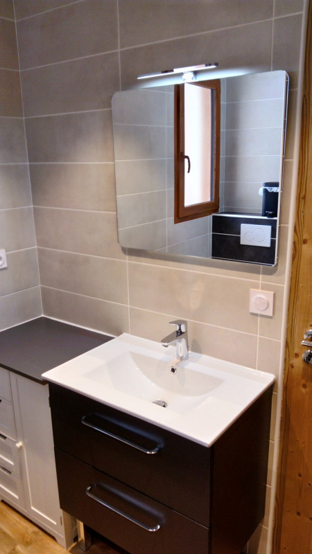 SALLE DE BAIN - APPARTEMENT CHALET DES PLANS - VALLOIRE LES PLANS SALLE DE BAIN - APPARTEMENT CHALET DES PLANS - VALLOIRE LES PLANS