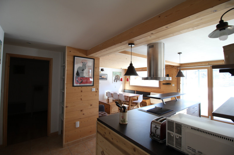 CUISINE - CHALET LE TATIHOU - VALLOIRE LES CLOTS - VALLOIRE RESERVATIONS CUISINE - CHALET LE TATIHOU - VALLOIRE LES CLOTS - VALLOIRE RESERVATIONS