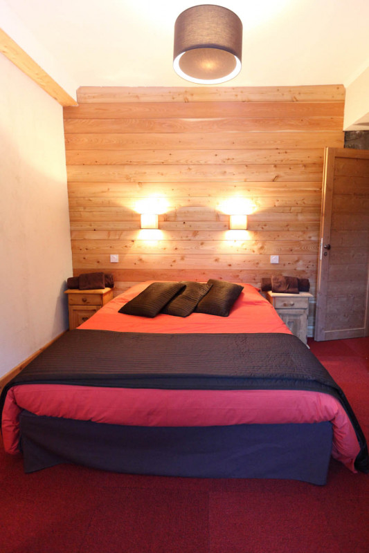 CHAMBRE - APPARTEMENT CHEZ JOSEPH RESIDENCE RAPIN - VALLOIRE CENTRE CHAMBRE - APPARTEMENT CHEZ JOSEPH RESIDENCE RAPIN - VALLOIRE CENTRE