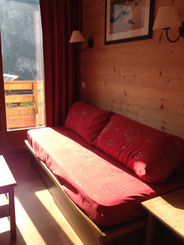 SALON - APPARTEMENT CHALETS DE VALORIA DOLOMIE 4 - LES CHARBONNIERES VALLOIRE - VALLOIRE RESERVATIONS SALON - APPARTEMENT CHALETS DE VALORIA DOLOMIE 4 - LES CHARBONNIERES VALLOIRE - VALLOIRE RESERVATIONS