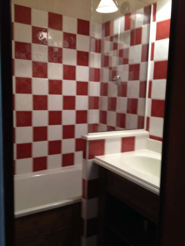 SALLE DE BAINS - APPARTEMENT CHALETS DE VALORIA DOLOMIE 4 - LES CHARBONNIERES VALLOIRE SALLE DE BAINS - APPARTEMENT CHALETS DE VALORIA DOLOMIE 4 - LES CHARBONNIERES VALLOIRE