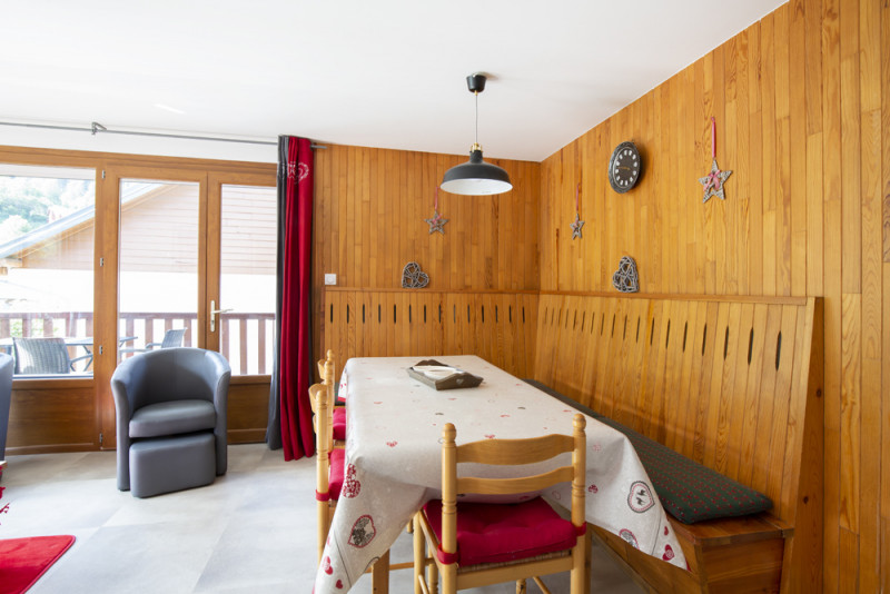 SALLE A MANGER - APPARTEMENT LA RESIDENCE REFUGE D'ANGELINE - VALLOIRE CENTRE SALLE A MANGER - APPARTEMENT LA RESIDENCE REFUGE D'ANGELINE - VALLOIRE CENTRE