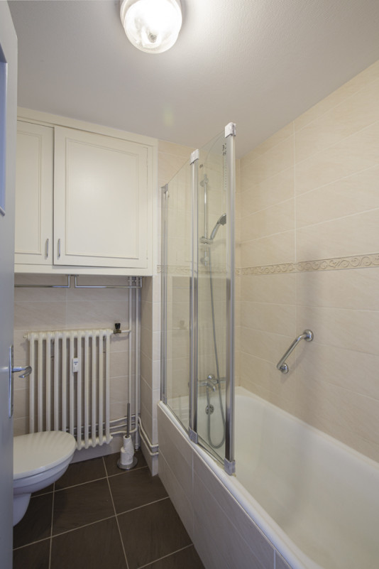 SALLE DE BAINS - APPARTEMENT LA RESIDENCE REFUGE D'ANGELINE - VALLOIRE CENTRE SALLE DE BAINS - APPARTEMENT LA RESIDENCE REFUGE D'ANGELINE - VALLOIRE CENTRE