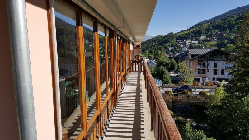 BALCON - APPARTEMENT LA RESIDENCE REFUGE D'ANGELINE - VALLOIRE CENTRE BALCON - APPARTEMENT LA RESIDENCE REFUGE D'ANGELINE - VALLOIRE CENTRE