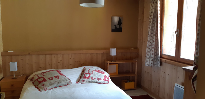 CHAMBRE - APPARTEMENT FRANCK 5 - VALLOIRE LES VERNEYS CHAMBRE - APPARTEMENT FRANCK 5 - VALLOIRE LES VERNEYS