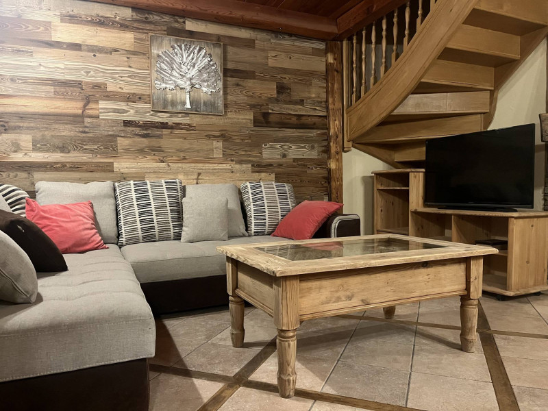 SALON - APPARTEMENT LE PARPAILLON - VALLOIRE LES VERNEYS - VALLOIRE RESERVATIONS SALON - APPARTEMENT LE PARPAILLON - VALLOIRE LES VERNEYS - VALLOIRE RESERVATIONS