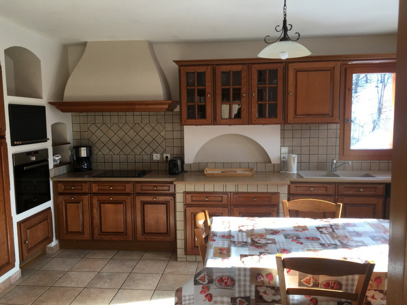 CUISINE - APPARTEMENT LE PARPAILLON - VALLOIRE LES VERNEYS CUISINE - APPARTEMENT LE PARPAILLON - VALLOIRE LES VERNEYS