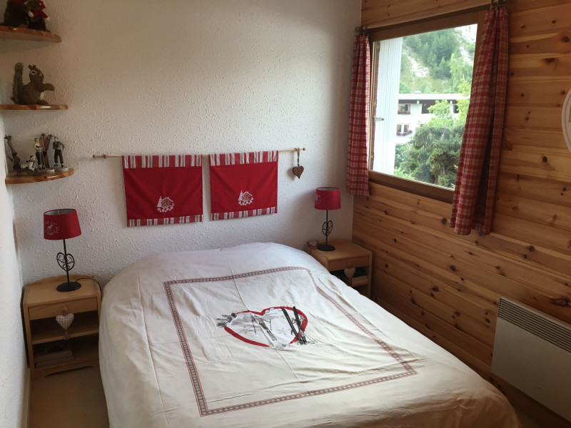 CHAMBRE - APPARTEMENT CREY DU QUART N°35 - VALLOIRE CENTRE CHAMBRE - APPARTEMENT CREY DU QUART N°35 - VALLOIRE CENTRE