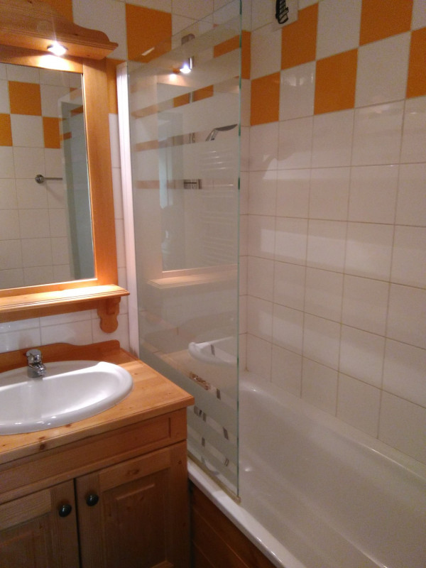 SALLE DE BAIN  - APPARTEMENT CHALETS GALIBIER 2 N° 103 - MOULIN BENJAMIN - VALLOIRE - VALLOIRE RESERVATIONS