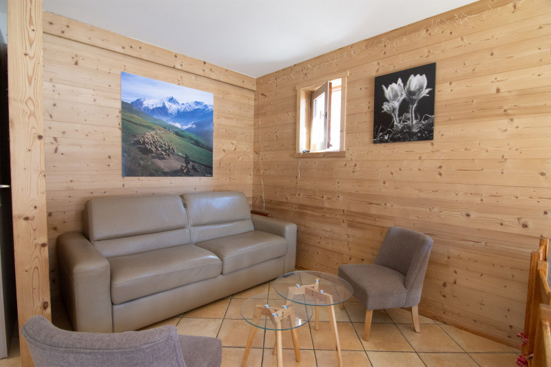 SALON - APPARTEMENT ALTAIR 85 - VALLOIRE CENTRE - VALLOIRE RESERVATIONS SALON - APPARTEMENT ALTAIR 85 - VALLOIRE CENTRE - VALLOIRE RESERVATIONS