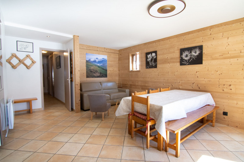 SALON - APPARTEMENT ALTAIR 85 - VALLOIRE CENTRE - VALLOIRE RESERVATIONS SALON - APPARTEMENT ALTAIR 85 - VALLOIRE CENTRE - VALLOIRE RESERVATIONS