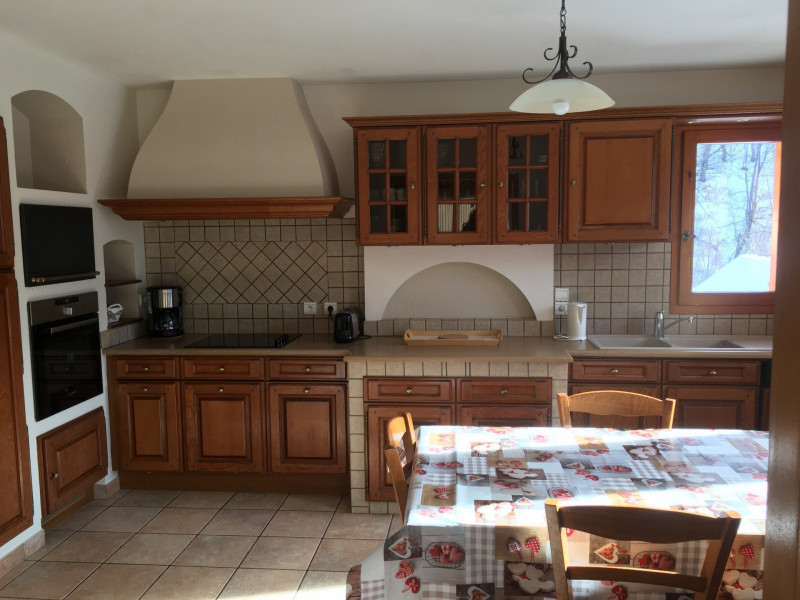CUISINE - APPARTEMENT LE PARPAILLON - VALLOIRE LES VERNEYS CUISINE - APPARTEMENT LE PARPAILLON - VALLOIRE LES VERNEYS