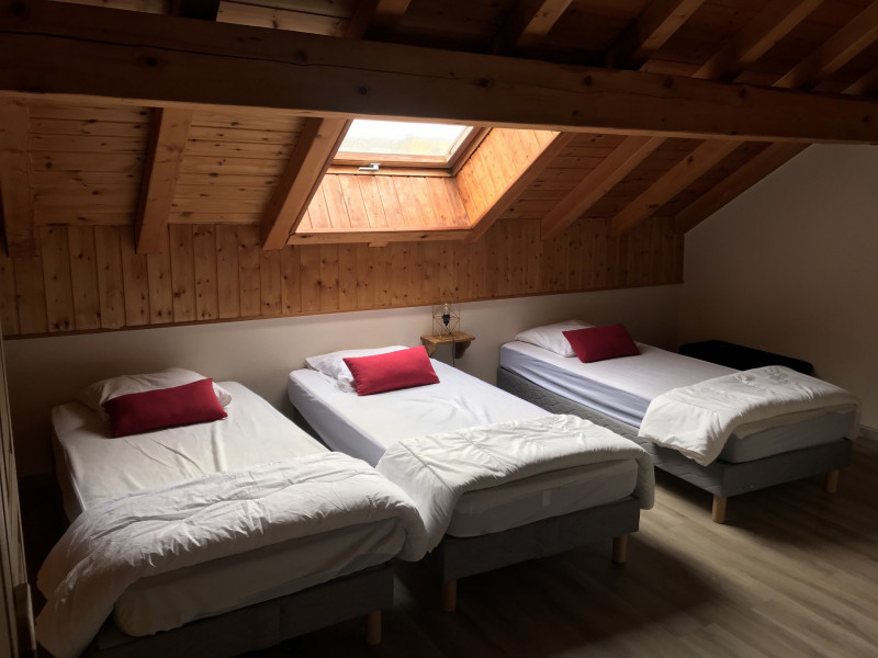 CHAMBRE - APPARTEMENT LE PARPAILLON - VALLOIRE LES VERNEYS CHAMBRE - APPARTEMENT LE PARPAILLON - VALLOIRE LES VERNEYS