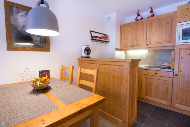 CUISINE - APPARTEMENT CHALETS GALIBIER 2 N° 304 - MOULIN BENJAMIN - VALLOIRE CUISINE - APPARTEMENT CHALETS GALIBIER 2 N° 304 - MOULIN BENJAMIN - VALLOIRE