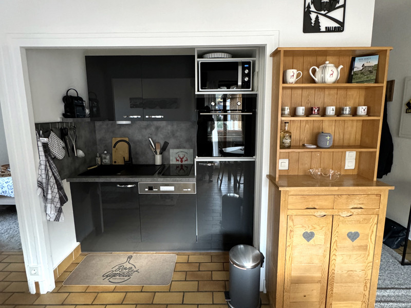 CUISINE - APPARTEMENT ROCHEVERT 25 - VALLOIRE CENTRE CUISINE - APPARTEMENT ROCHEVERT 25 - VALLOIRE CENTRE