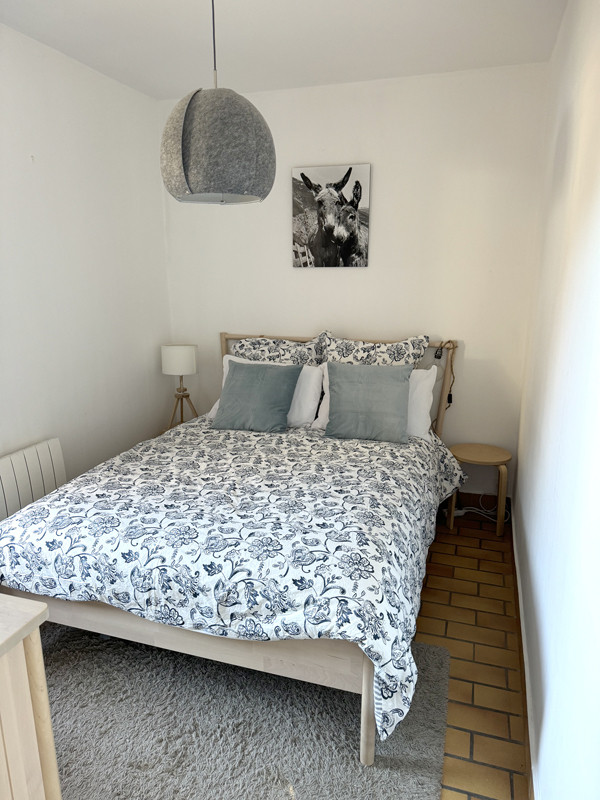 CHAMBRE - APPARTEMENT ROCHEVERT 25 - VALLOIRE CENTRE CHAMBRE - APPARTEMENT ROCHEVERT 25 - VALLOIRE CENTRE