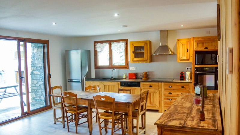 CUISINE - CHEZ MAXIME - VALLOIRE L'ARCHAZ CUISINE - CHEZ MAXIME - VALLOIRE L'ARCHAZ