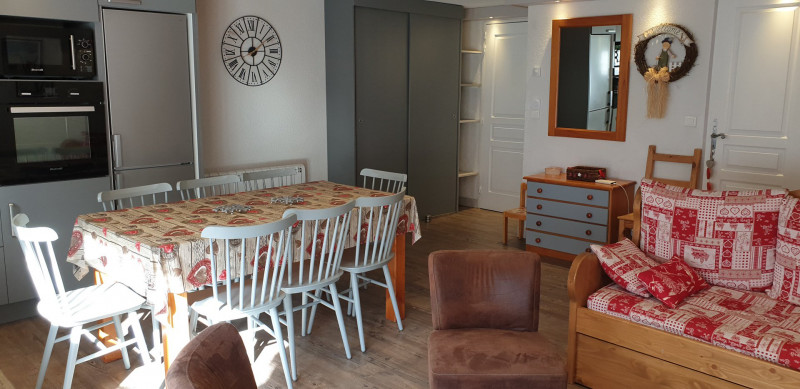 SEJOUR - APPARTEMENT ROCHES FLEURIES B5 - VALLOIRE CENTRE SEJOUR - APPARTEMENT ROCHES FLEURIES B5 - VALLOIRE CENTRE