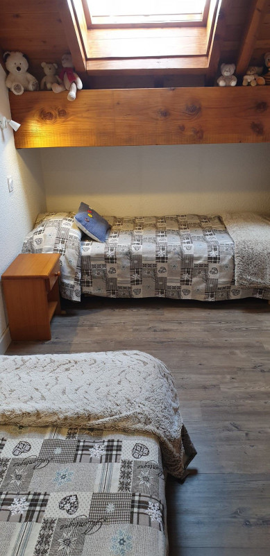 CHAMBRE - APPARTEMENT ROCHES FLEURIES B5 - VALLOIRE CENTRE CHAMBRE - APPARTEMENT ROCHES FLEURIES B5 - VALLOIRE CENTRE