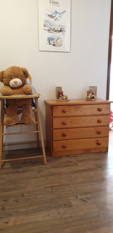 COMMODE - APPARTEMENT ROCHES FLEURIES B5 - VALLOIRE CENTRE COMMODE - APPARTEMENT ROCHES FLEURIES B5 - VALLOIRE CENTRE