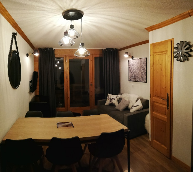 SALON - APPARTEMENT CHALETS DE LA VALLEE D'OR ASTER 204 - CHARBONNIERES VALLOIRE SALON - APPARTEMENT CHALETS DE LA VALLEE D'OR ASTER 204 - CHARBONNIERES VALLOIRE